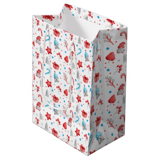 Cute Pattern of Gnomen, Stars, Candy Canes, Trees Medium Cadeauzakje (Voorkant Gekanteld)