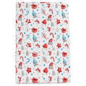 Cute Pattern of Gnomen, Stars, Candy Canes, Trees Medium Cadeauzakje (Voorkant)
