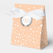 Cute peach and white polka dot pattern wedding fav bedankdoosjes (Voorkant Zijde)
