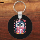 Cute Penguin 67 Six Seven Valentine Hearts 6 7 Mem Sleutelhanger (Voorkant)