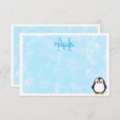 Cute Penguin Cartoon Custom Monogram Pastel Blue Notitiekaartje (Voorkant / Achterkant)