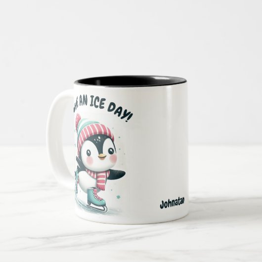 Cute Penguin “Have an Ice Day” Personalized Christ Tweekleurige Koffiemok (Voorkant links)