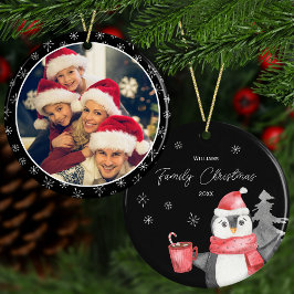 Cute Penguin Kerstmis met Familienaam Jaar + Foto Keramisch Ornament