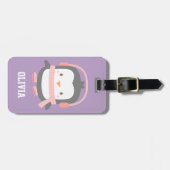Cute Penguin Paarse Girls Gepersonaliseerd Paars Bagagelabel (Voorkant horizontaal)