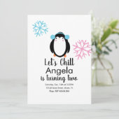 Cute Penguin Pink Blue Snowflakes Winter Invitatio Kaart (Staand voorkant)