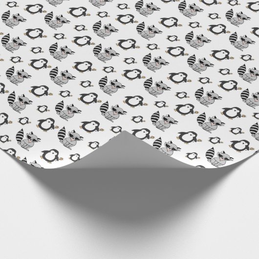 Cute Penguin Racoon Buddies Baby Gift Cadeaupapier (Hoek)