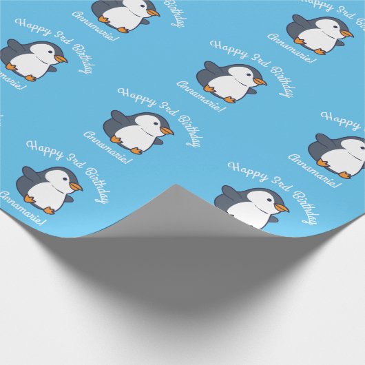Cute Penguin Winter Kids Birthday Party Cadeaupapier (Hoek)
