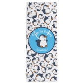 Cute Penguin Winter Kids Birthday Party Wijn Cadeautas (Achterkant)