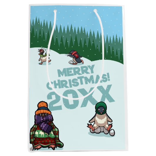 Cute Penguins Add The Year Merry Christmas! Winter Medium Cadeauzakje (Voorkant)