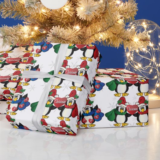 Cute Penguins die je een prettige kerst wensen Cadeaupapier (Feestdagen)