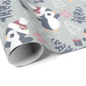 Cute Penguins Kerstmis Cadeaupapier (Rol Hoek)