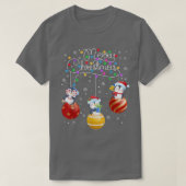 Cute Penguins Merry Kerstlights Ornaments Bal T-shirt (Design voorkant)