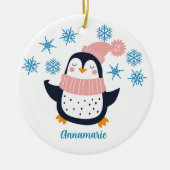 Cute Personalized Penguin Pink Scarf Kerstmis Keramisch Ornament (Voorkant)