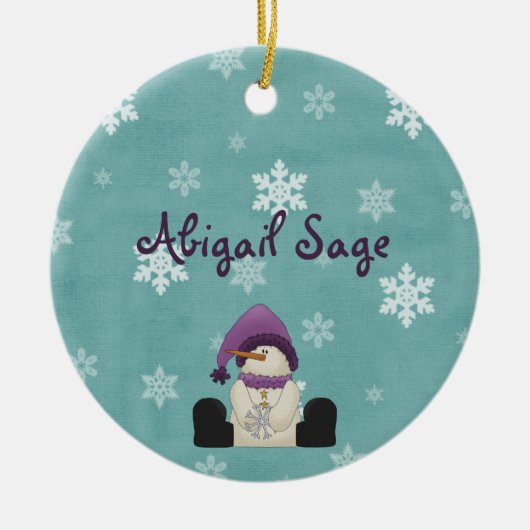 Cute Personalized Snowman in Bossen Kerstmis Keramisch Ornament (Voorkant)