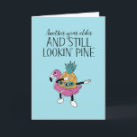 Cute Pineapple Fruit Pun Funny Birthday Kaart<br><div class="desc">Grappig en schattig verjaardagskaart voor degenen die van puns en humor houden. Ideaal om je vrienden en familie geluk te wensen met hun verjaardag. Bezoek onze winkel voor meer collectie met verjaardagskaarten. Je zult iets coole,  humoristische en soms sarcastische verjaardagskaarten vinden voor je speciale iemand.</div>