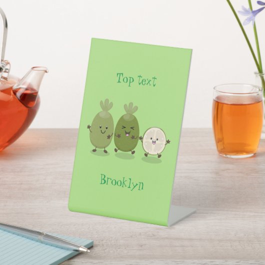 Cute pineapple guava feijoa cartoon reclamebord met voetstuk (Insitu)