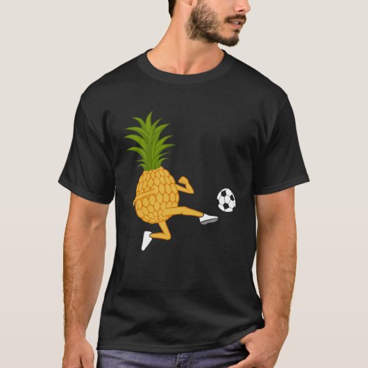 Cute Pineapple Kicking Ironic Summer Fruits T-shirt (Voorkant)