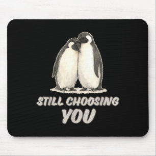 Cute pinguïn koppel kiest nog steeds jouw kunst muismat