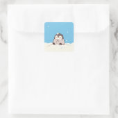 Cute Pinguïnkuiken in Wintersneeuw Vierkante Sticker (Tas)