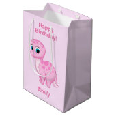 Cute Pink Baby Girl Dinosaur Medium Cadeauzakje (Achterkant Gekanteld)