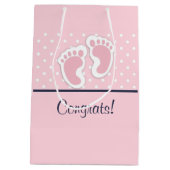 Cute Pink Baby Girl Voetprint Congrates Medium Cadeauzakje (Achterkant)