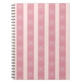 Cute Pink Bow Stripe Pattern – Girly Aesthetic Notitieboek (Voorkant)