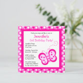 Cute Pink Butterfly w/ Polka Dots Birthday Invite Kaart (Staand voorkant)