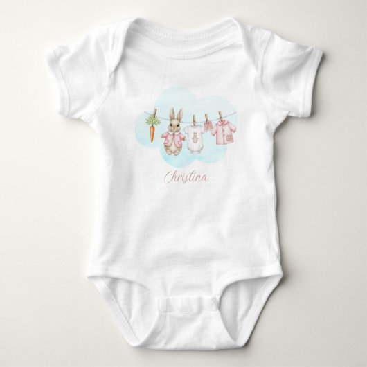 Cute Pink Clothesline Peter the Rabbit  Romper (Voorkant)