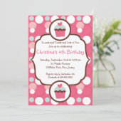 Cute Pink Cupcake Birthday Party Invitation Kaart (Staand voorkant)
