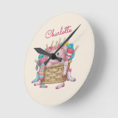 Cute Pink Fluffy Sock Monster Kids Design Ronde Klok (Hoek)