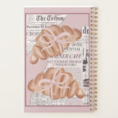 Cute ,pink ,girly planner with croissants . (Achterkant)