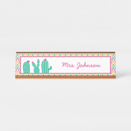 Cute Pink Green Chevron Pattern Cactus Teacher Bureau Naambordje (Voorkant)