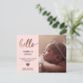 Cute Pink Hallo Foto Baby Aankondigingskaart (Staand voorkant)