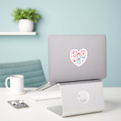 Cute Pink Heart Sticker (Laptop op bureau)