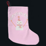 Cute Pink kerstmis Snowman Kinder Custom Kleine Kerstsok<br><div class="desc">Deze voorraad bevat een schattige roze en oranje sneeuwpop. Ideaal voor kinderen voor de feestdagen. Een naam kan aan de banner worden toegevoegd.</div>