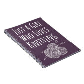 Cute Pink Knitter Gifts Purple Knitting Notitieboek (Rechterzijde)