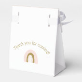 Cute Pink Pastel Boho Rainbow First Birthday Bedankdoosjes (Achterkant)