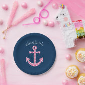 Cute Pink Polka Dot Anchor met Navy Custom Name Papieren Bordje (Feest)
