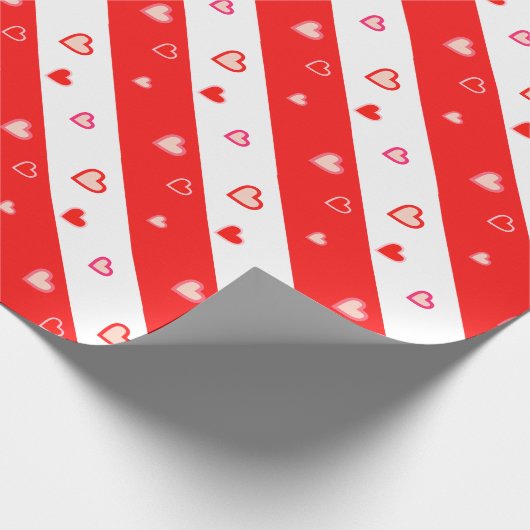Cute Pink & Red Heart Confetti op strips Cadeaupapier (Hoek)