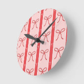 Cute Pink Ribbon Striped Pattern Ronde Klok (Hoek)