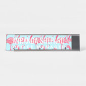 Cute Pink Summer Painted Flamingo patroon Blue Bureau Naambordje (Voorkant)