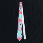 Cute Pink Summer Painted Flamingo patroon Blue Stropdas<br><div class="desc">Verander uw stijl met dit trendy ontwerp. Het is voorzien van een tropische zomerroze handbeschilderd flamingo patroon op blauw, dat wat panache en modieus flair zal toevoegen aan je persoonlijke inventaris van accessoires en mode producten, of als dit ontwerp een vriend of familie illustreert, zou het een groot geschenk zijn...</div>