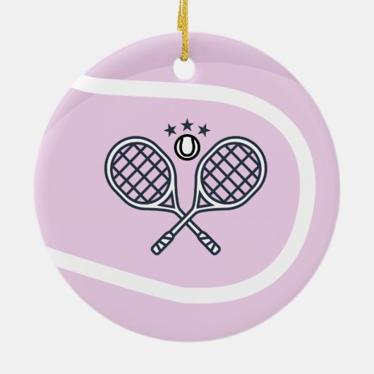 Cute Pink Tennis Ball & Rackets Schattig Girly Keramisch Ornament (Achterkant)