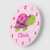 Cute Pink Turtle Personalized Nursery Wall Clock Grote Klok (Hoek)
