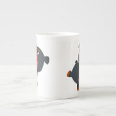 Cute Playful Cartoon Baby Rottweiler Porselein Kop (Voorkant)