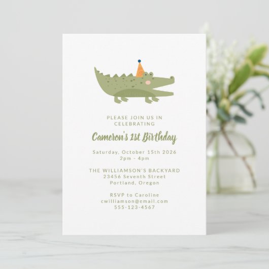 Cute Playful Green Crocodile 1st Birthday Kaart (Staand voorkant)