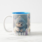 Cute Polar Beer in Sneeuwblauw Pet Scarf Custom Tweekleurige Koffiemok (Links)