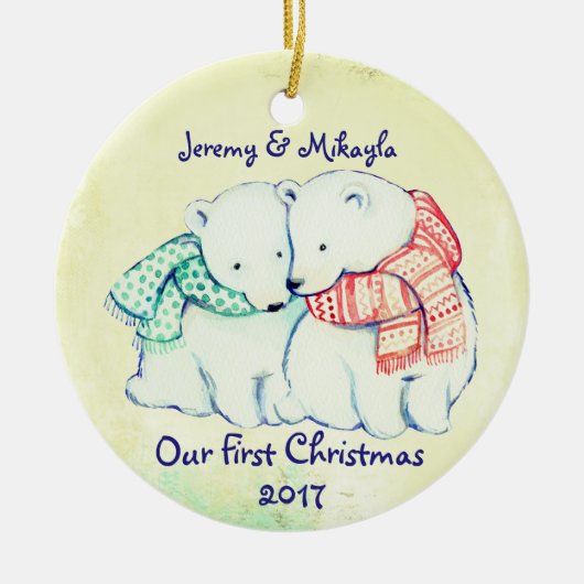 Cute Polar Beren in Scarves "Our First Kerstmis" Keramisch Ornament (Voorkant)