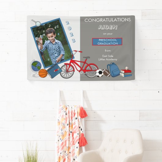 Cute Preschool Afstuderen Photo - Boy Spandoek (Insitu)