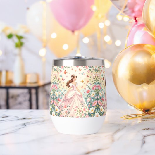 Cute princess with butterflies (Vrijgezellenfeest (Gedraaid)  )